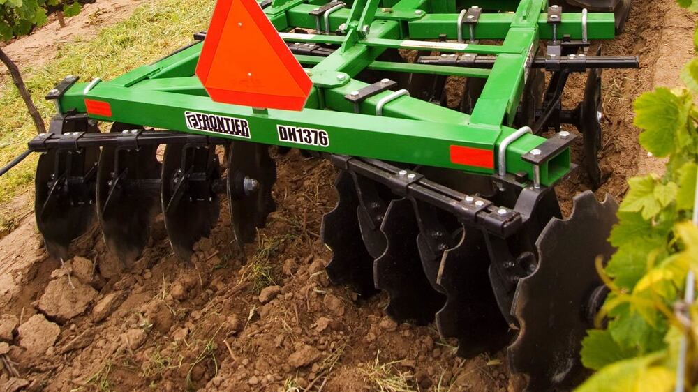 DH13 Series Disk Harrows Greenway Equipment John Deere Dealer