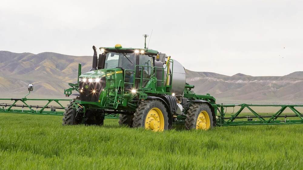 r4060_sprayer_r4f058693_large_24d1fa294dc0afdf6629a5106a59877ebdc43d59
