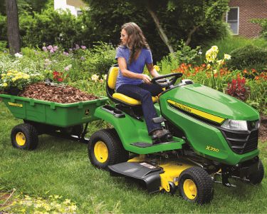 John Deere Lawn Tractor