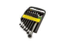 Image of the John Deere 7-piece Metric combination ratcheting wrench set.
